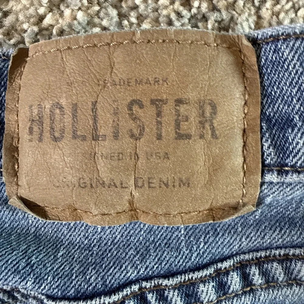 Hollister Men's Straight Leg Jeans Medium Wash Denim Size 32x30